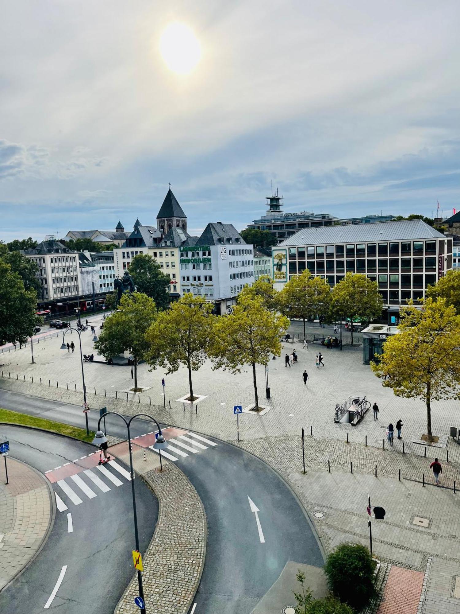 Hotel Altstadthotel Hayk Am Rhein Köln