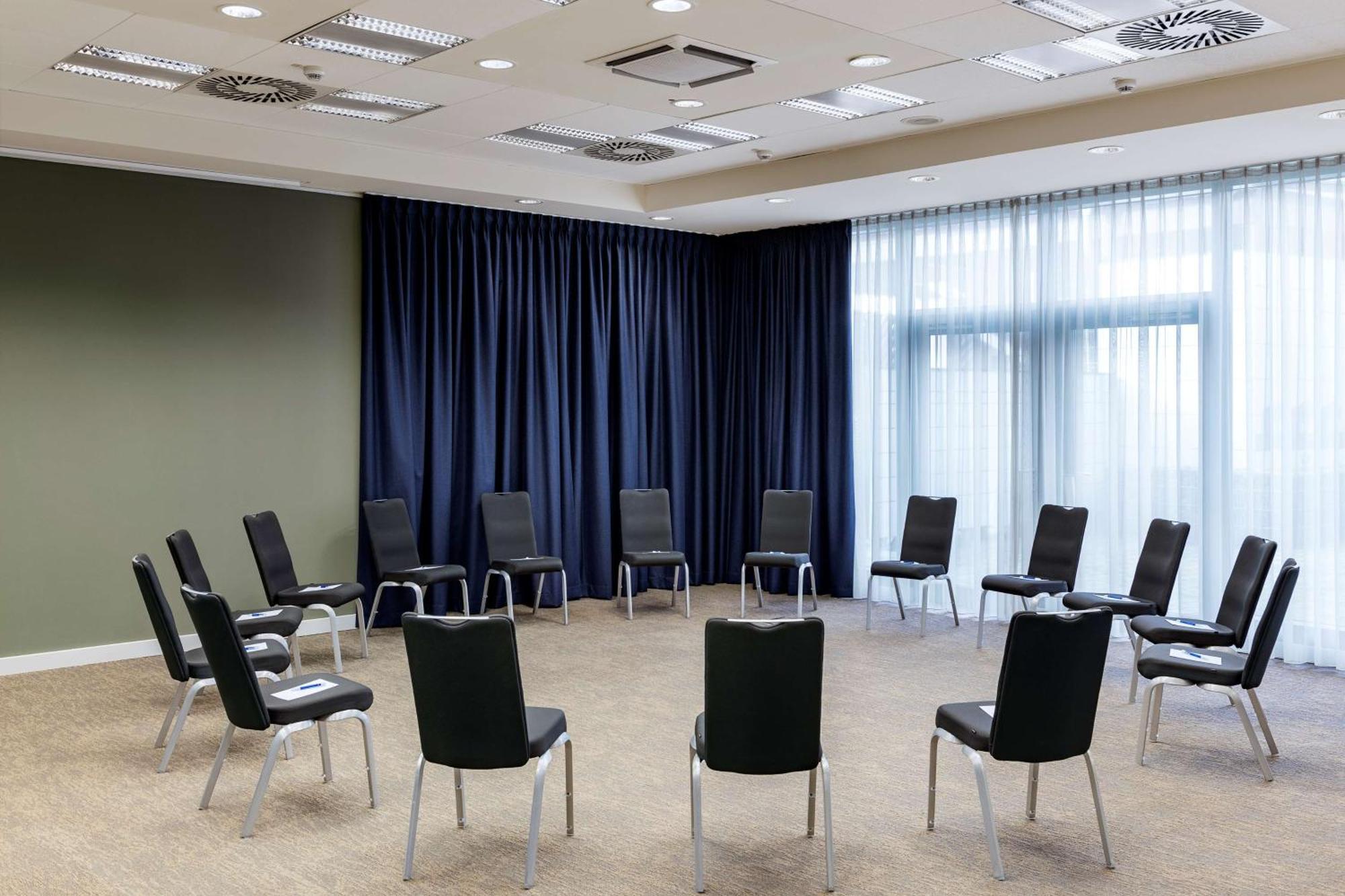 Hotel Nh Altstadt 4*