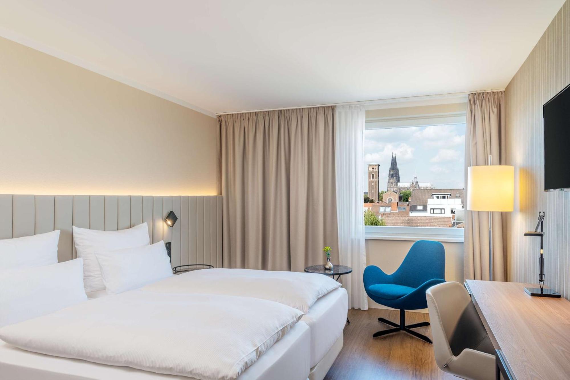 Hotel Nh Altstadt 4*
