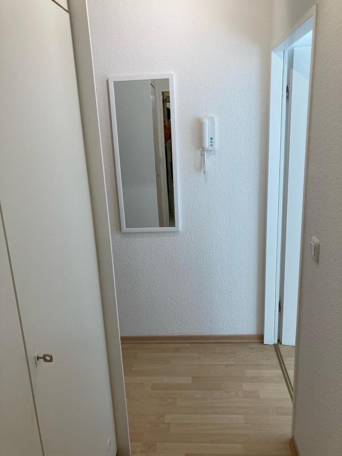 Bonbon Nerstr Vollstaendig Eingerichtetes Mit Parkplatz Apartament Kolonia