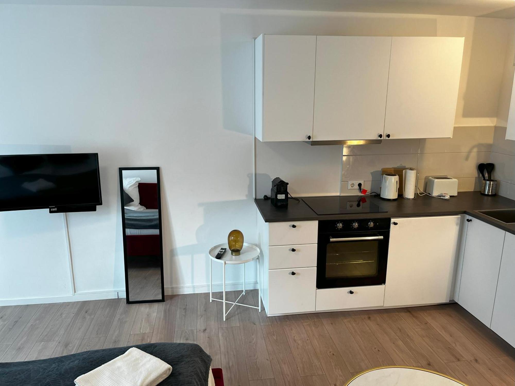 Stylish In Friesenplatz, Heart Of Apartment Cologne