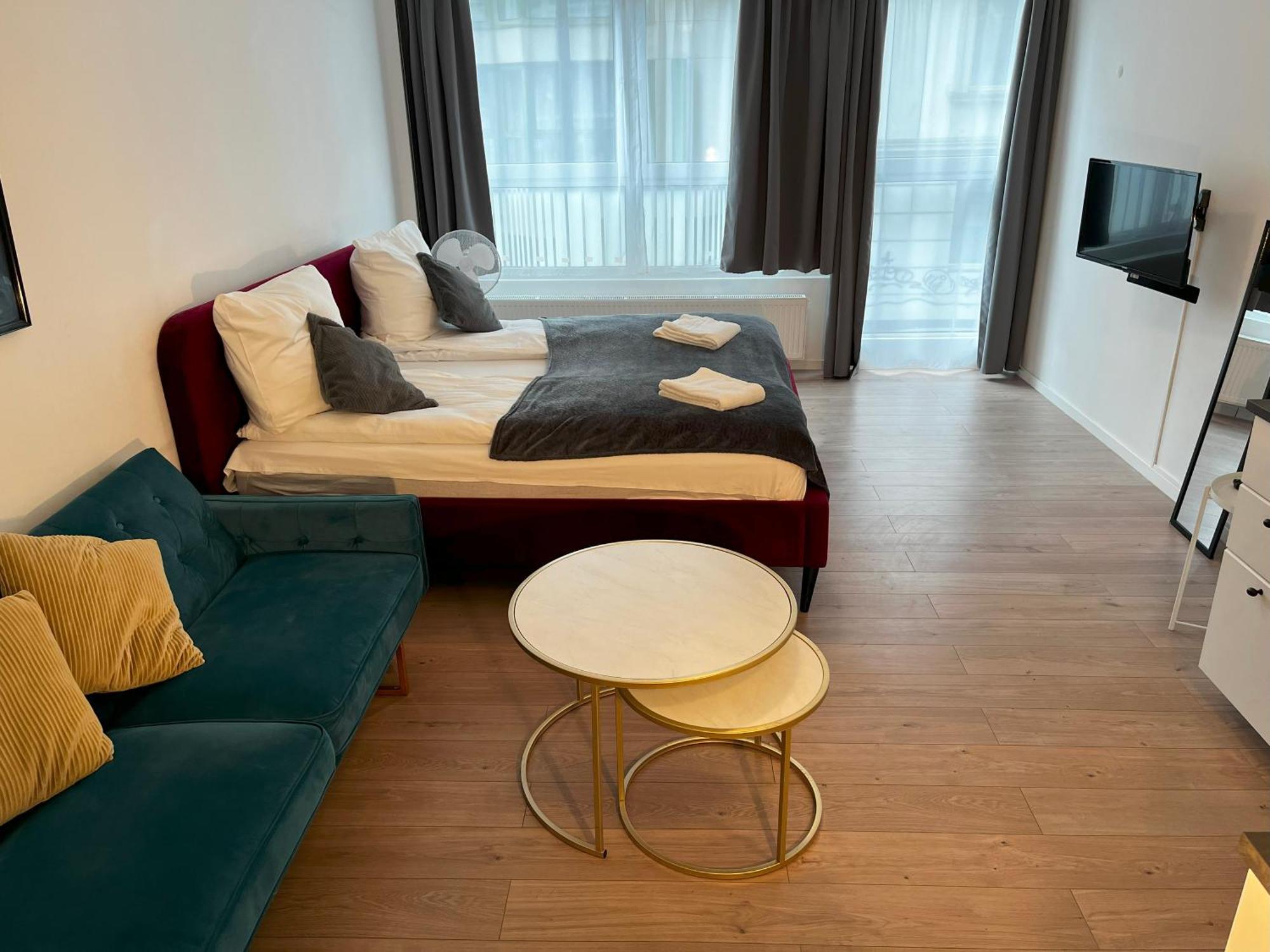 Apartment Stylish In Friesenplatz, Heart Of *