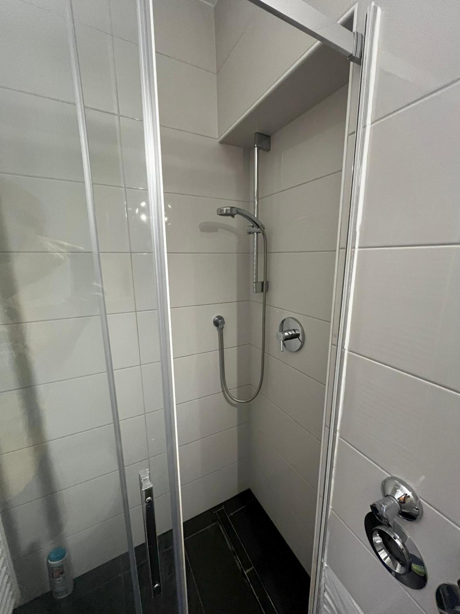 Stylish In Friesenplatz, Heart Of Apartment *