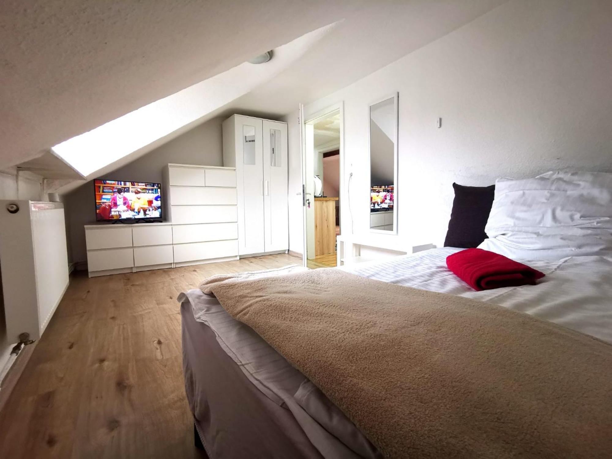 Privatunterkunft Privat In Zwei-zimmer-wohnung Als 2er Wg
