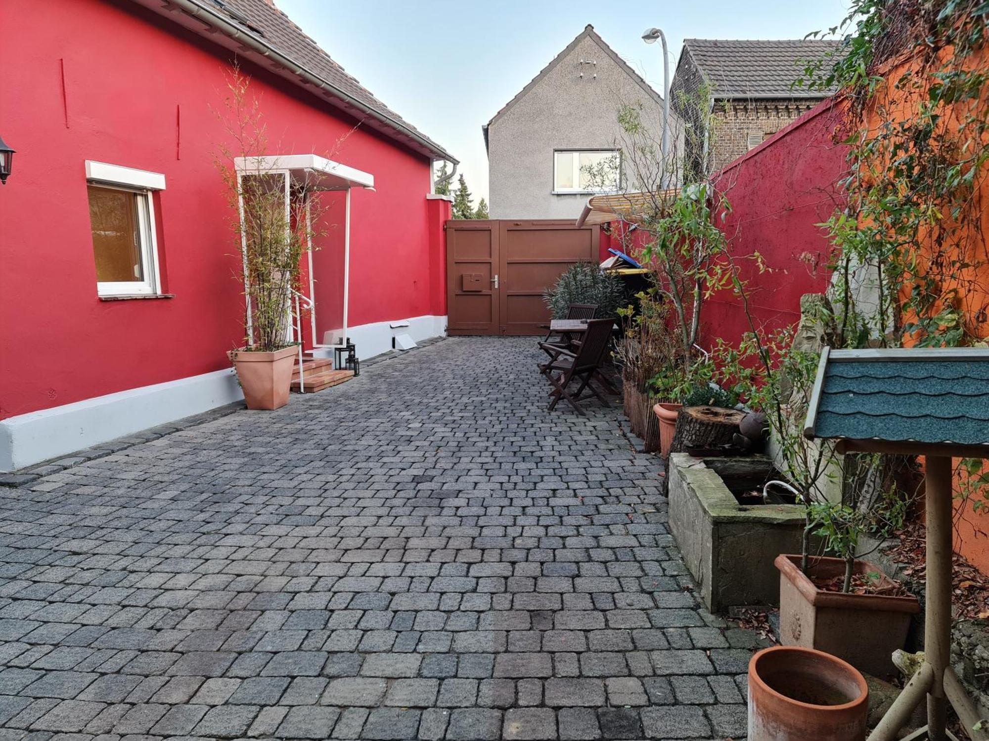 Schoenste Lage Am Rhein In Unmittelbarer Stadtnaehe, Bed & Breakfast *