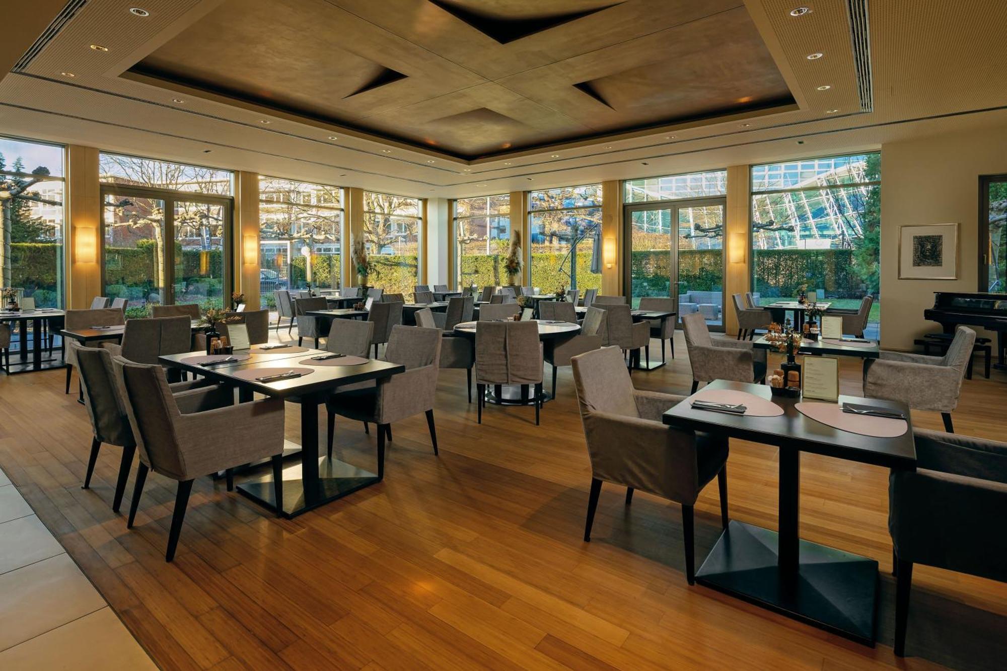 Wasserturm Cologne, Curio Collection By Hilton Hotel Cologne