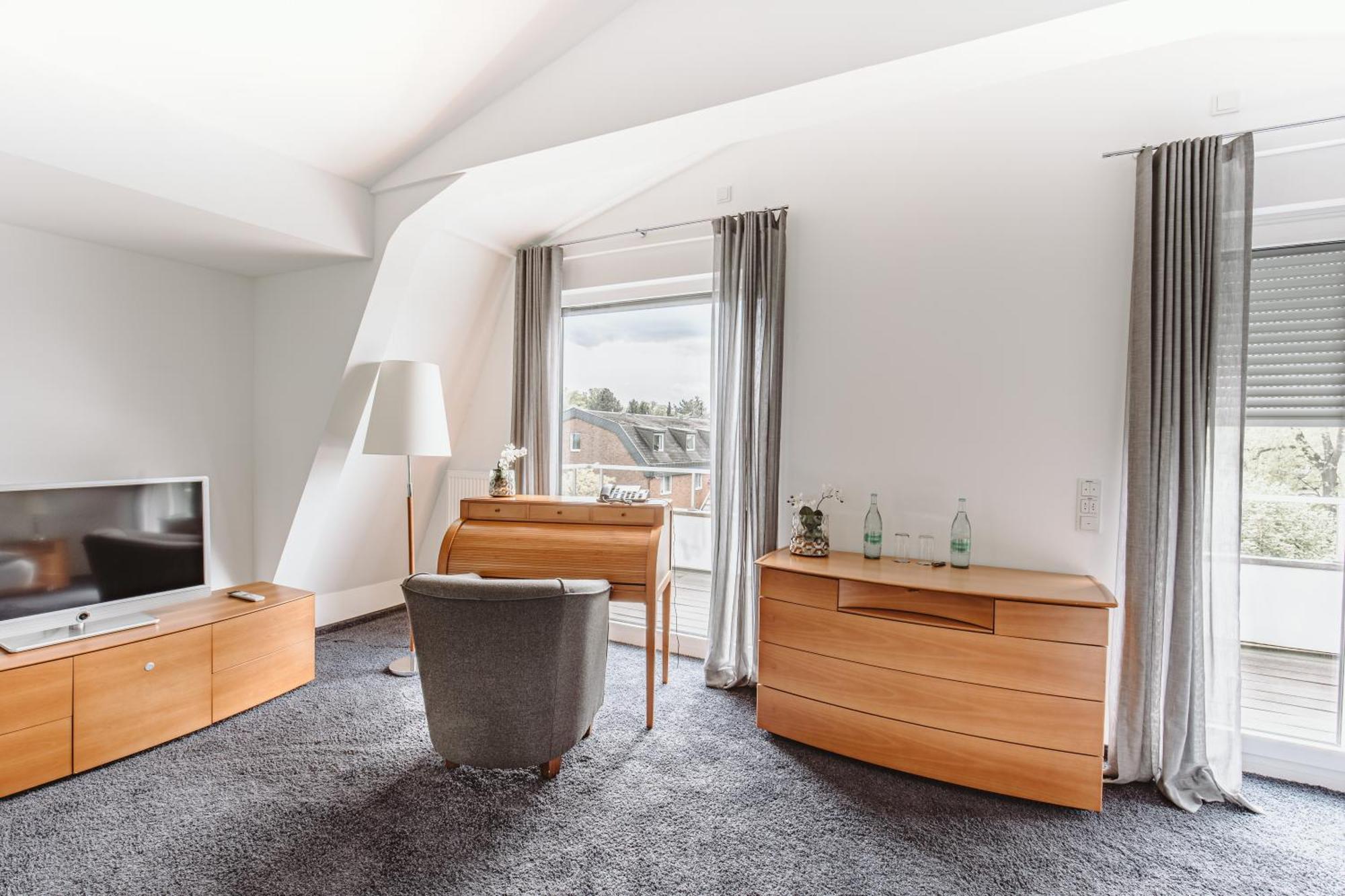&repeat Koeln Airport 4* Colonia