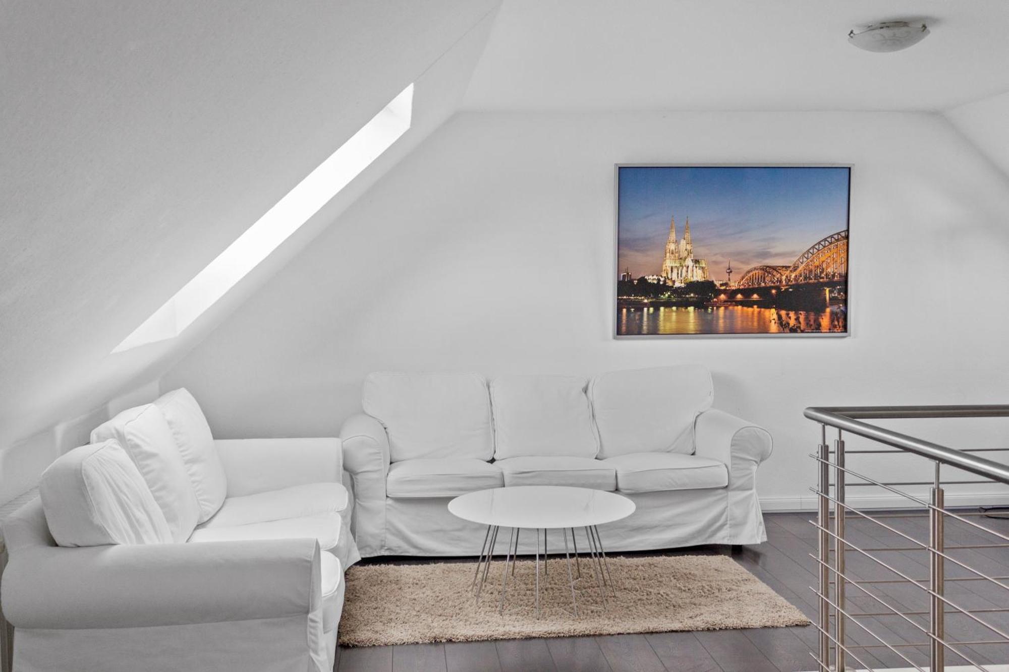 Apartment Charmante Maisonette Mit Balkon Und Gartenblick Cologne