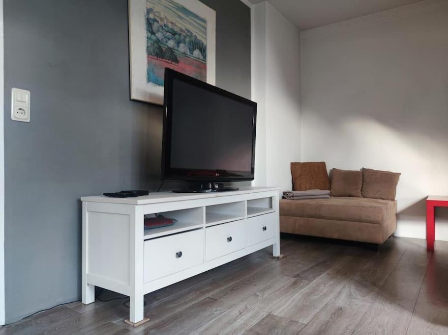 Komfort Citytrain Messe Business Erholung Wifi Mit Magentatv Bis 4 Pers * Colonia