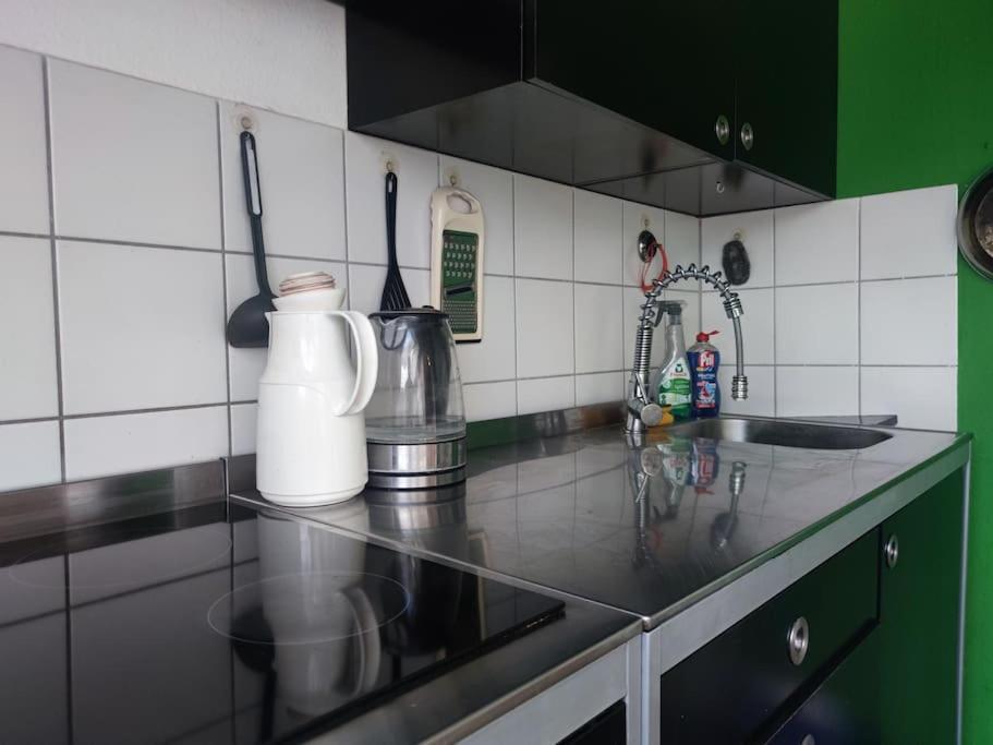 Komfort Citytrain Messe Business Erholung Wifi Mit Magentatv Bis 4 Pers Apartamento