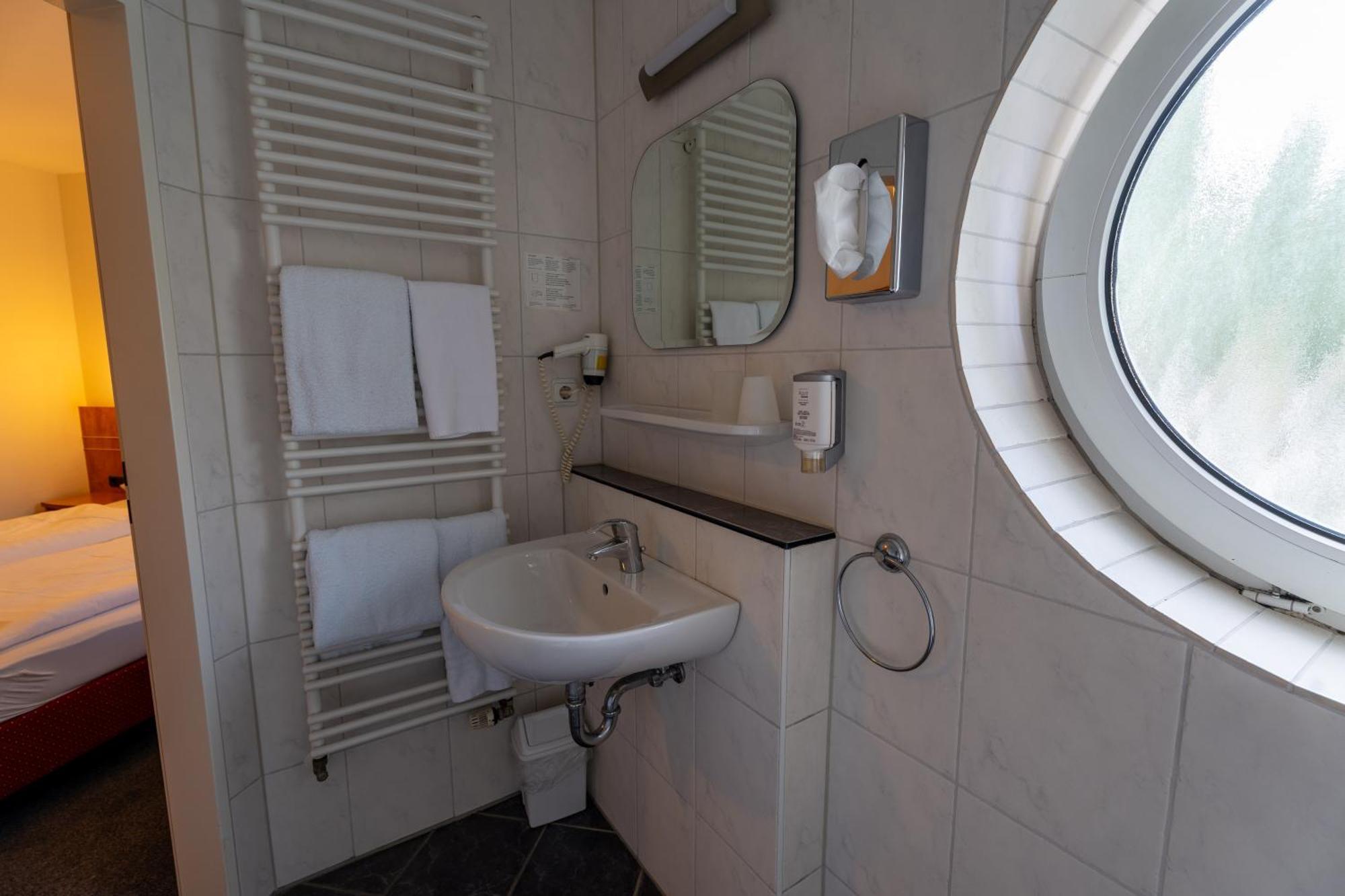 Hotel Airport Business Kolonia