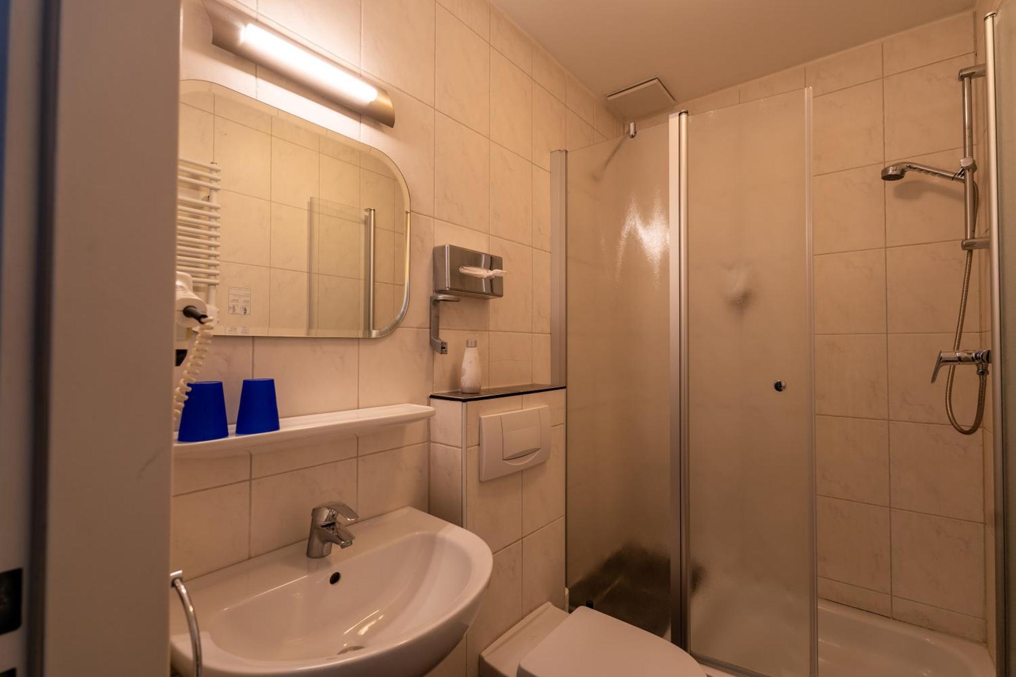 Airport Business Hotel Cologne