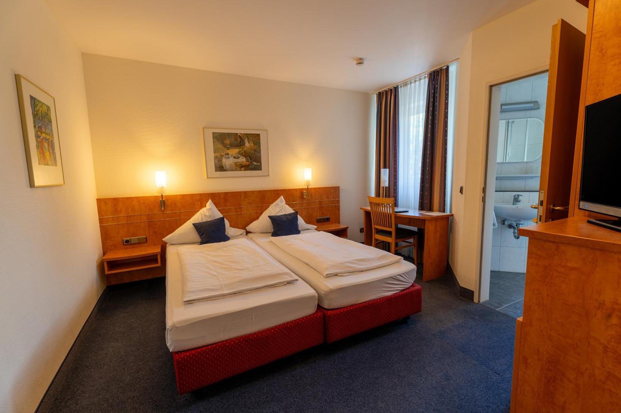 Hotel Airport Business Cologne