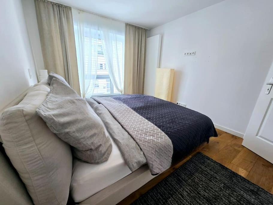 Apartment Elegantes Riverside Cologne