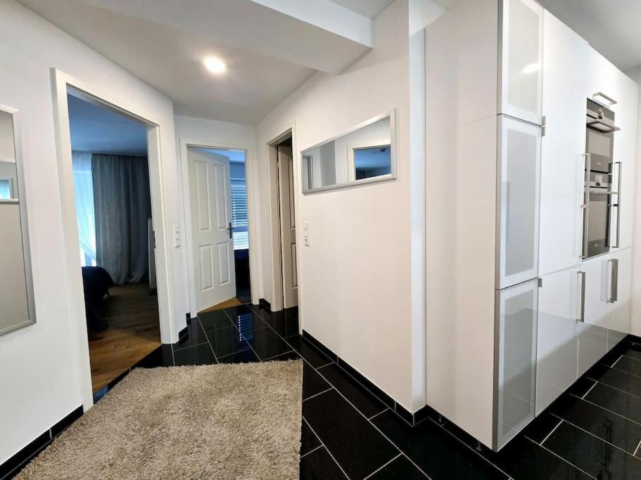 Elegantes Riverside Apartment