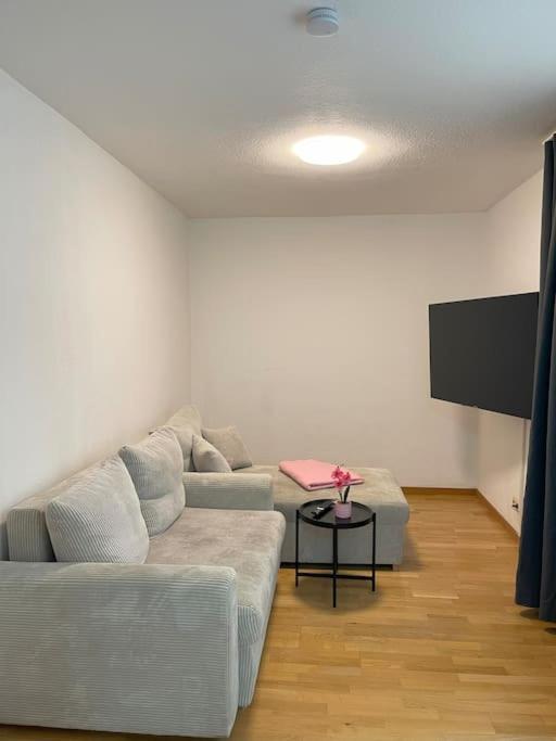 Apartment Cozy Studio In Neusser Street Cologne