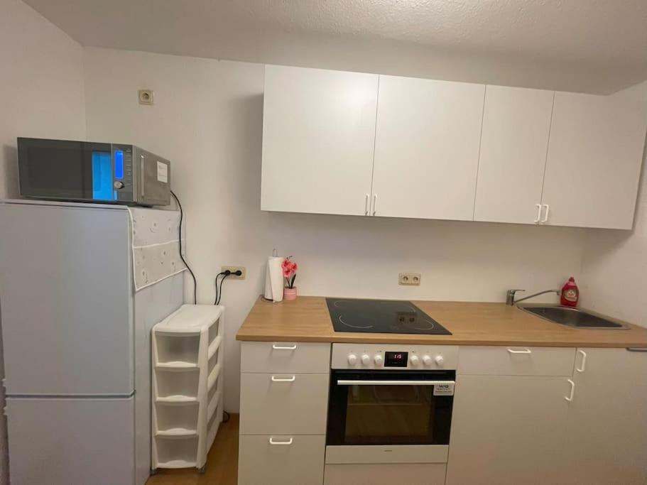 Cozy Studio In Neusser Street