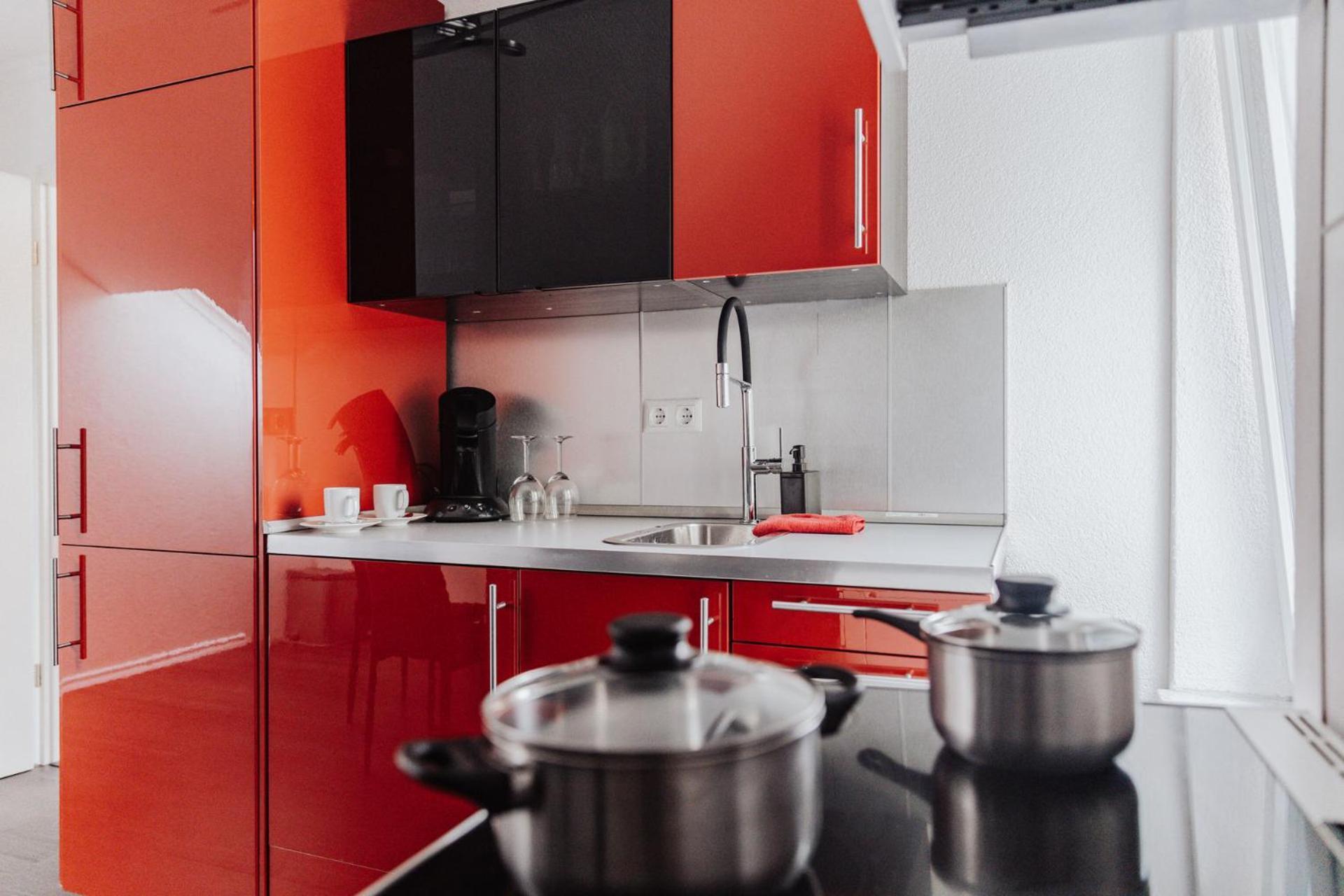 Homestay Urlaubszimmer 5 Airport Bonn Flughafen *