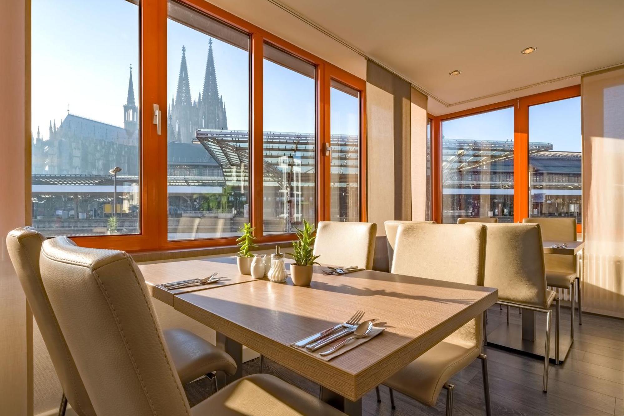 Hotel Kommerzhotel 3*