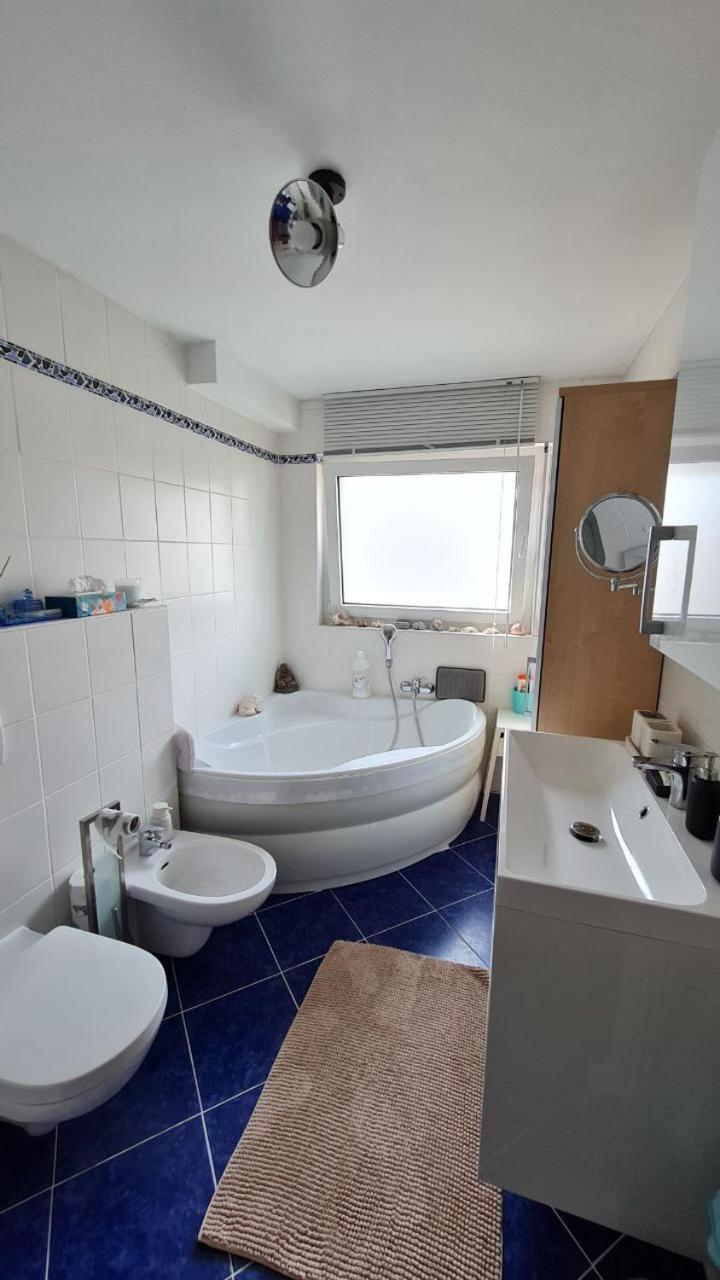 Apartment Haus Mit Garten, 20 Min. Zum Dom&messe