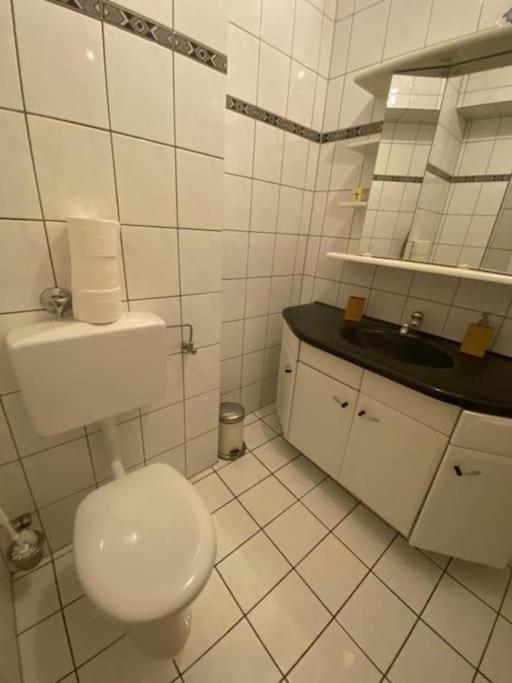 Central 3 Bedroom Apartment, Friesenstr *