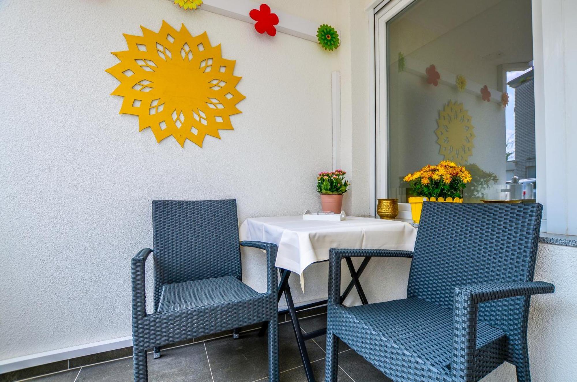 Stylisch Und Schick, Neue Wohnung, U-bahn 2 Minuten Apartment Köln