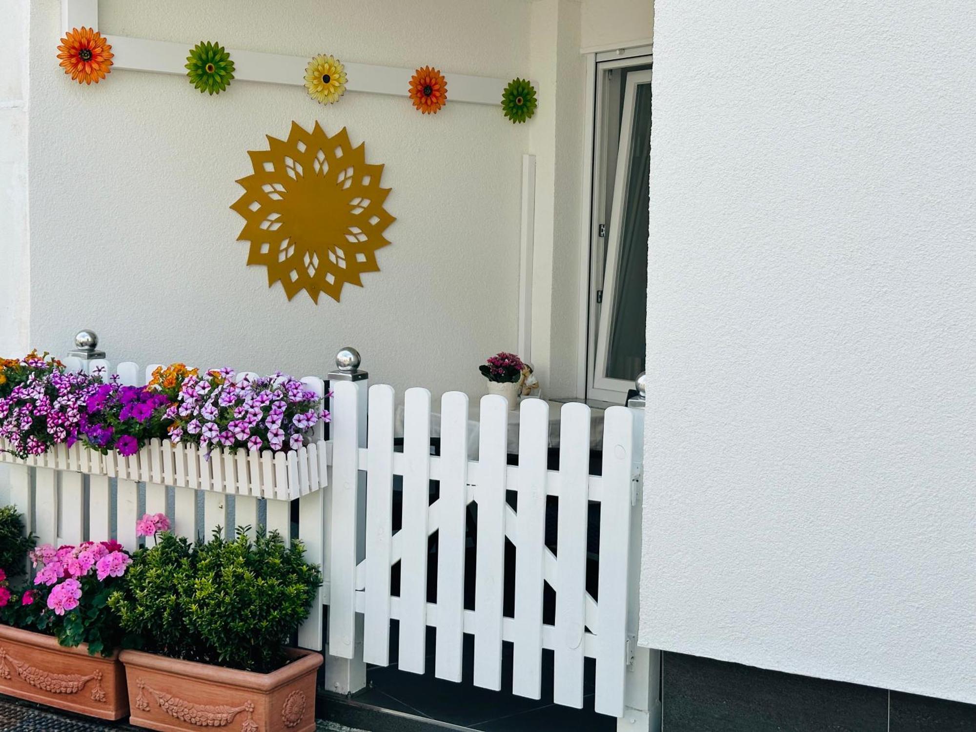Stylisch Und Schick, Neue Wohnung, U-bahn 2 Minuten Köln