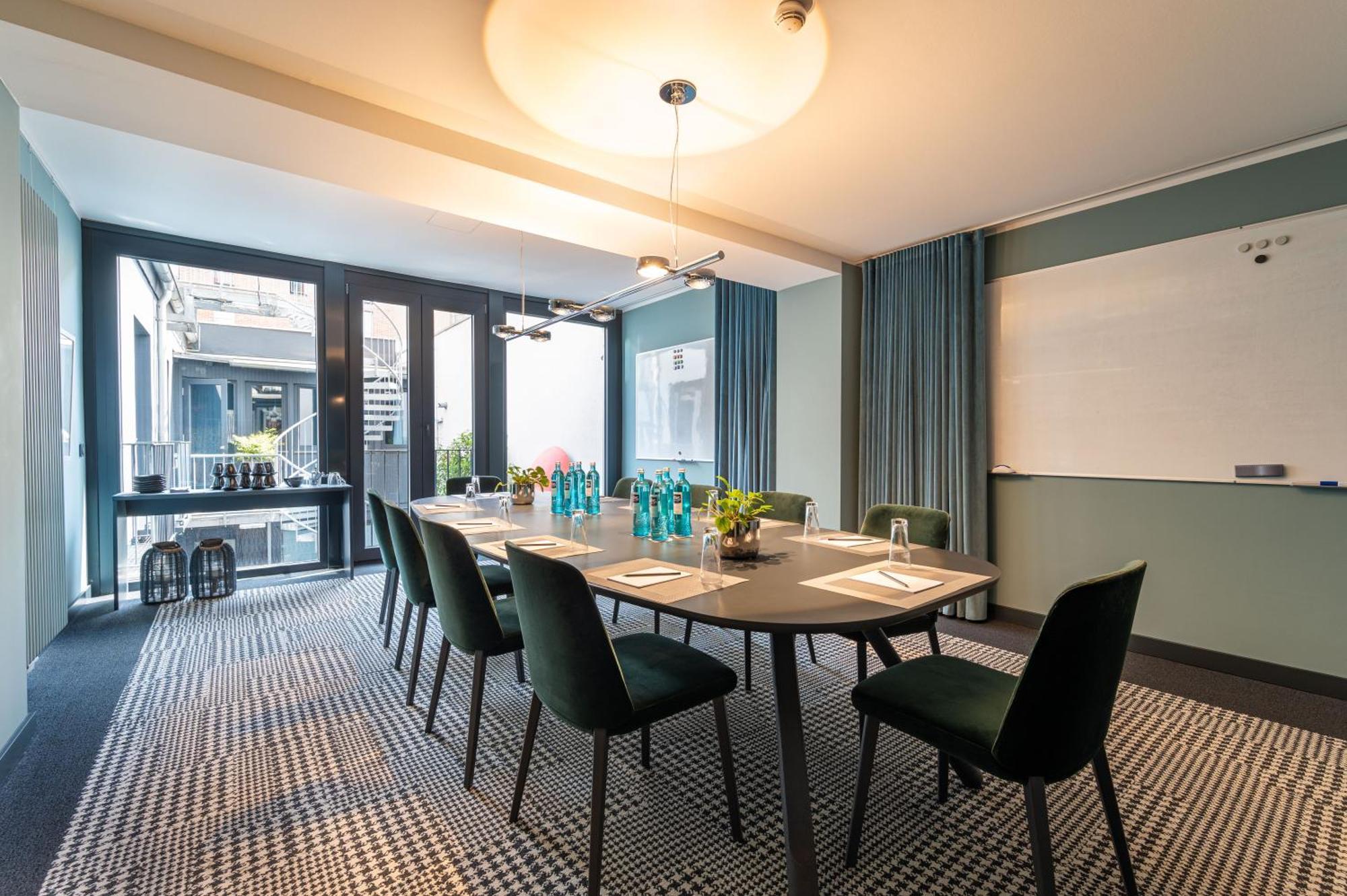 Hotel The Midtown 4*