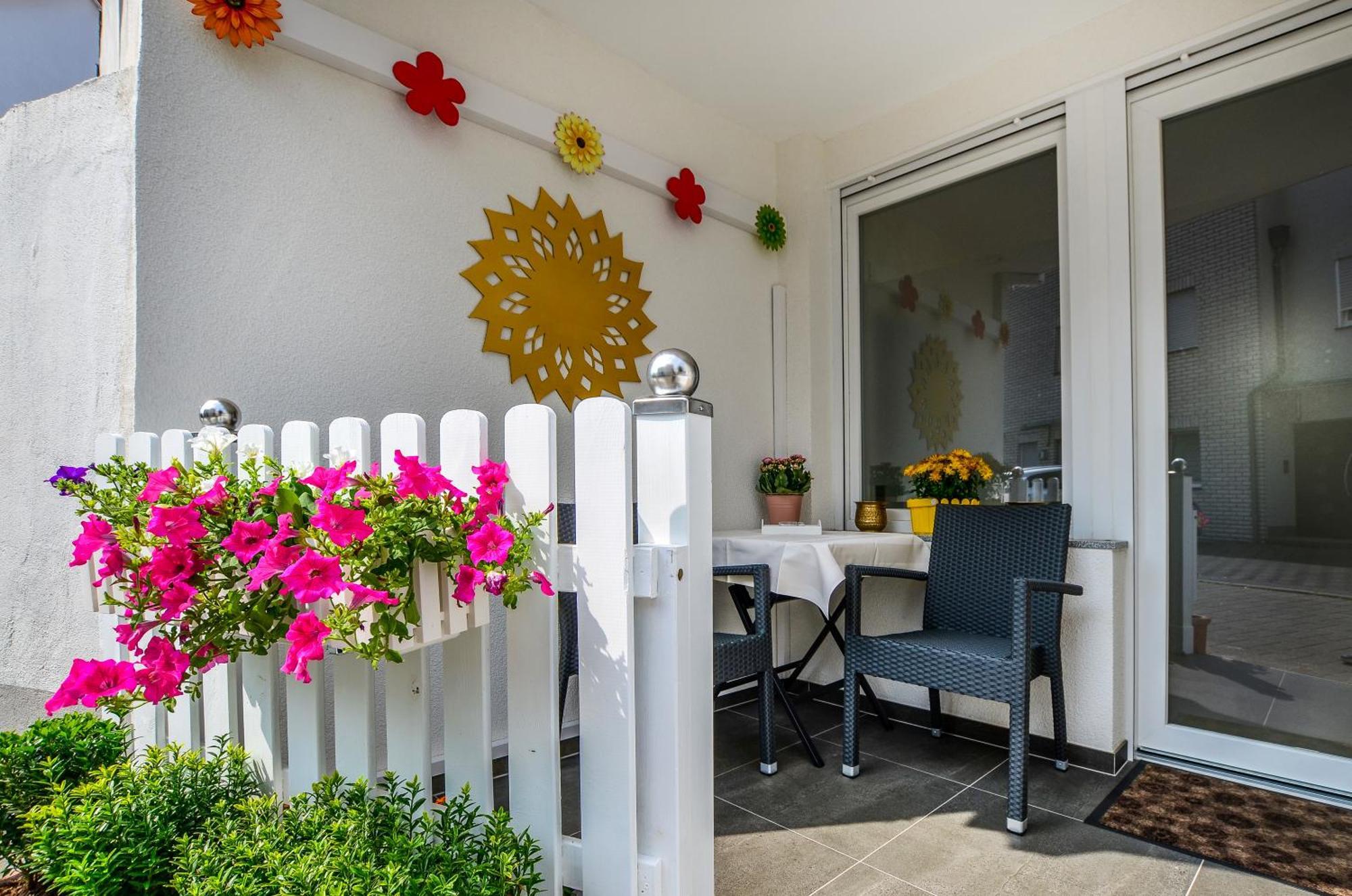 Apartment Stylisch Und Schick, Neue Wohnung, U-bahn 2 Minuten Köln