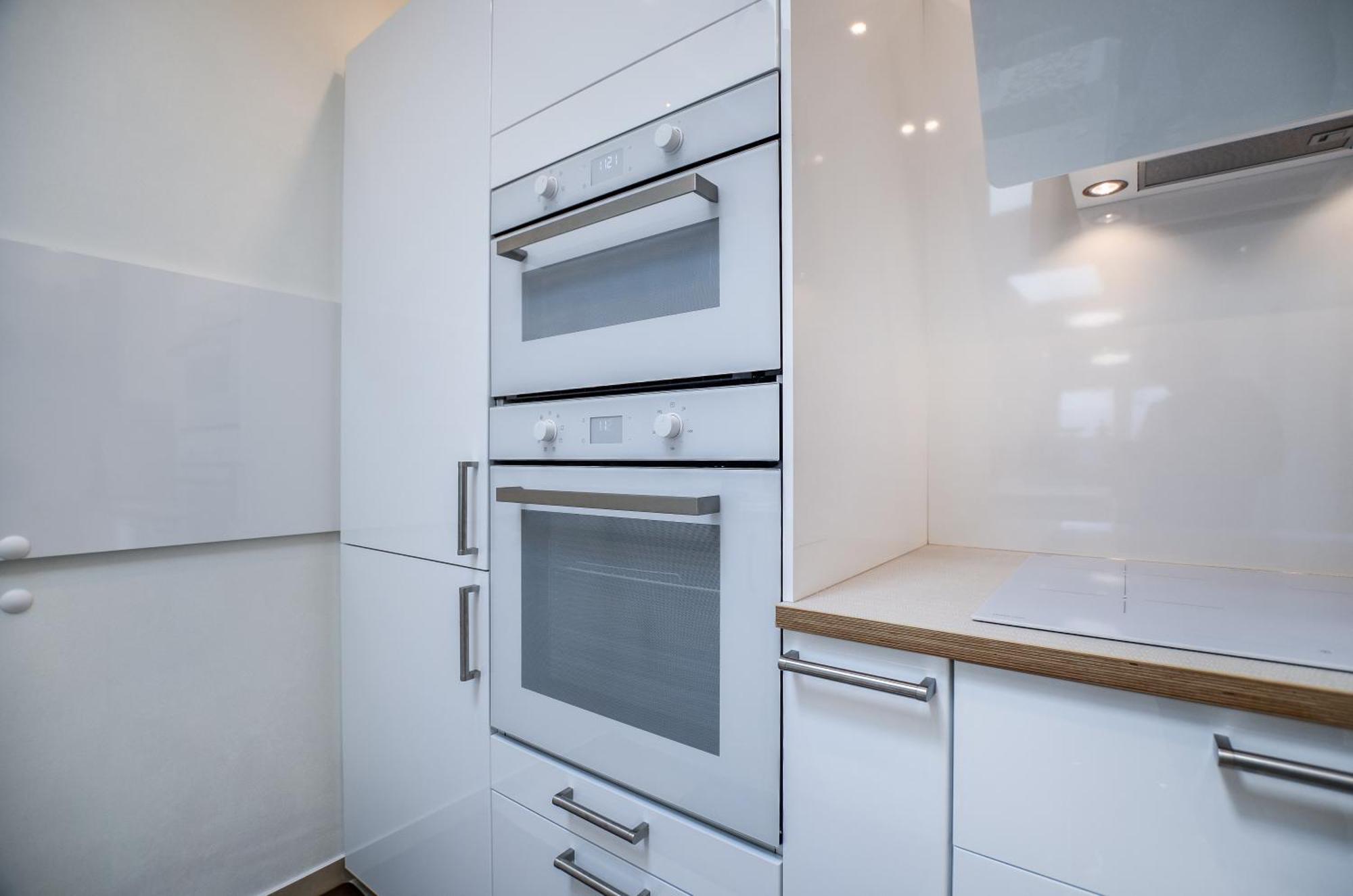 Apartment Stylisch Und Schick, Neue Wohnung, U-bahn 2 Minuten Köln