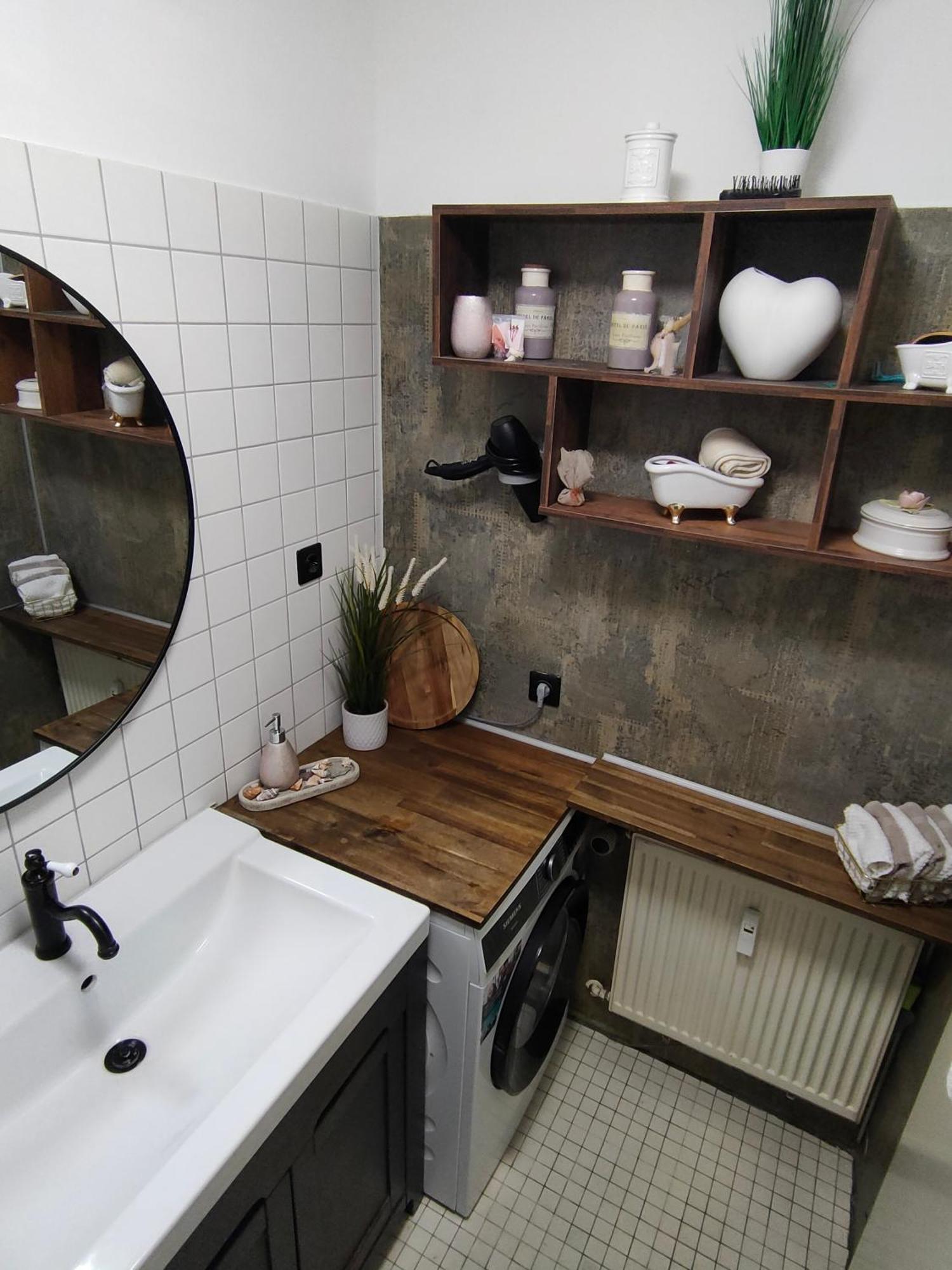 Fully Equipped - 1 Min From Cologne's Largest Mall * Cologne