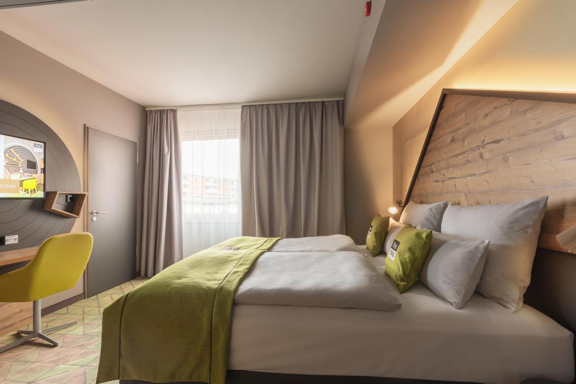 - The Niu, Mill Muelheim, An Ihg 3* Cologne