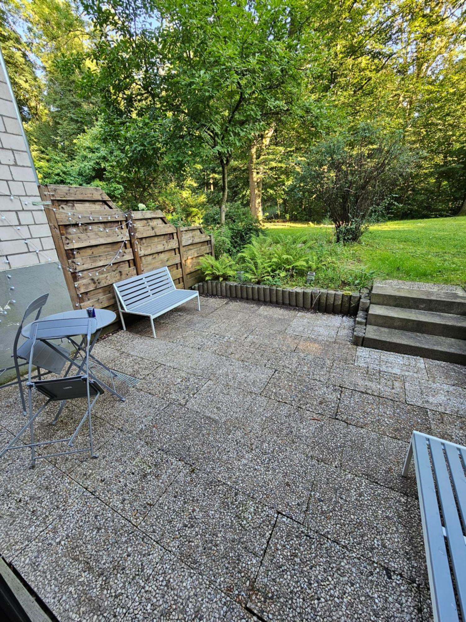 Apartment Maisonette In Koelner Villenviertel