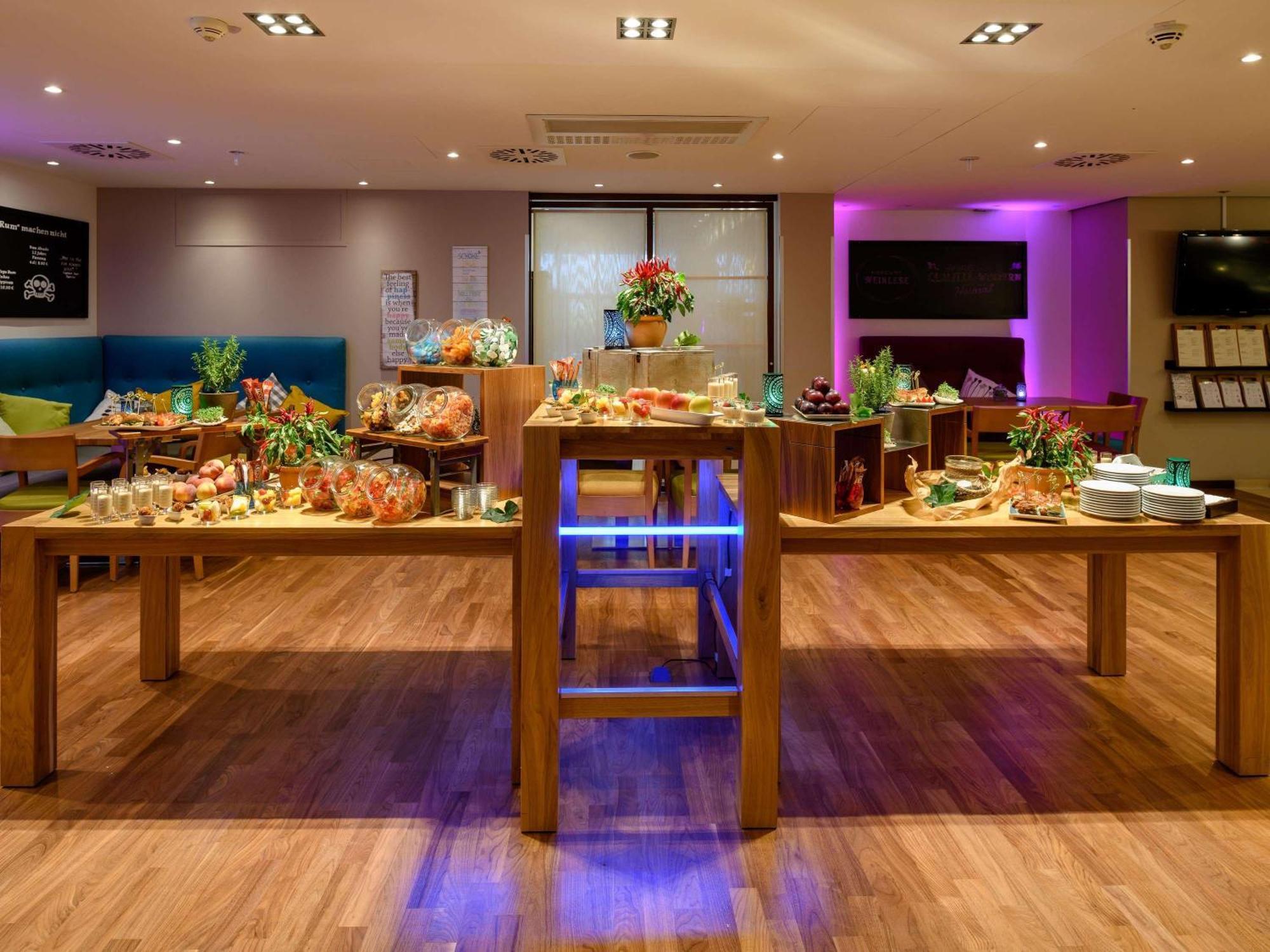 Hotel Mercure West 4*