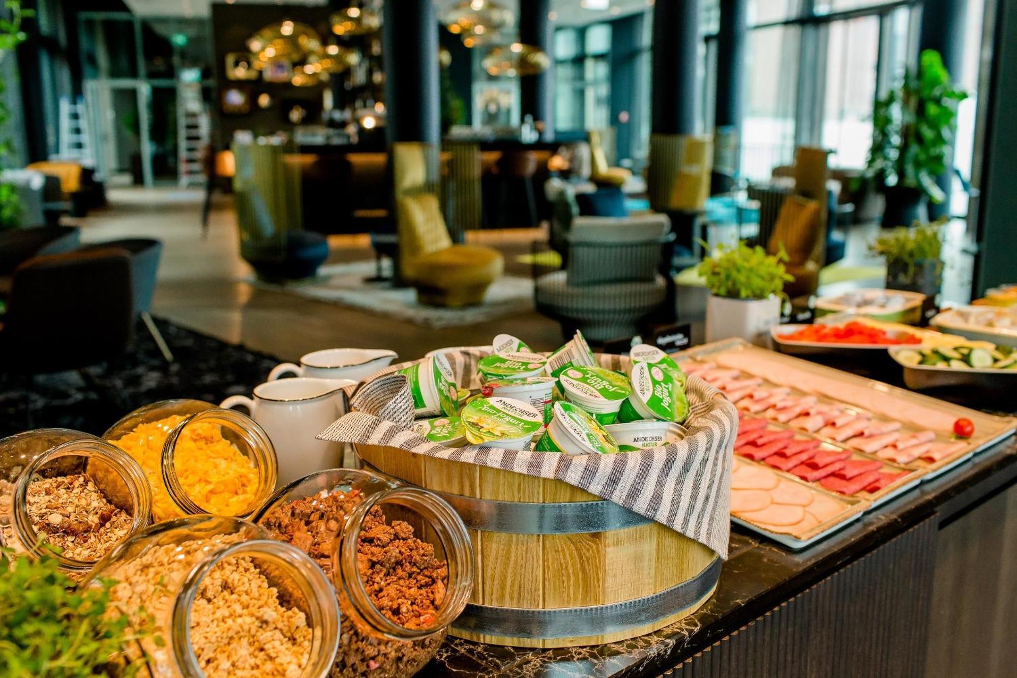 Hotel One Koeln-messe
