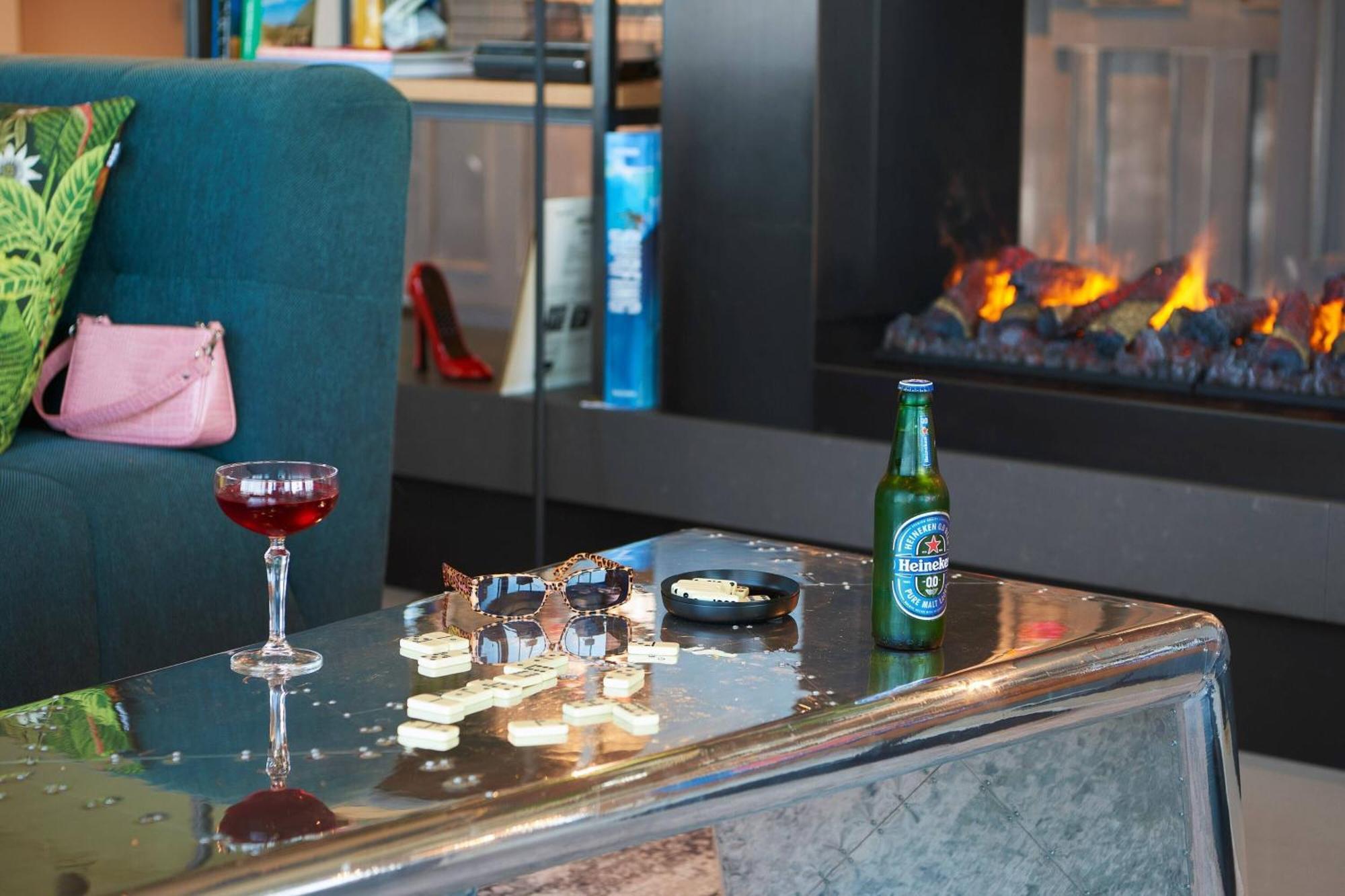 Moxy Bonn Airport 3* Colónia