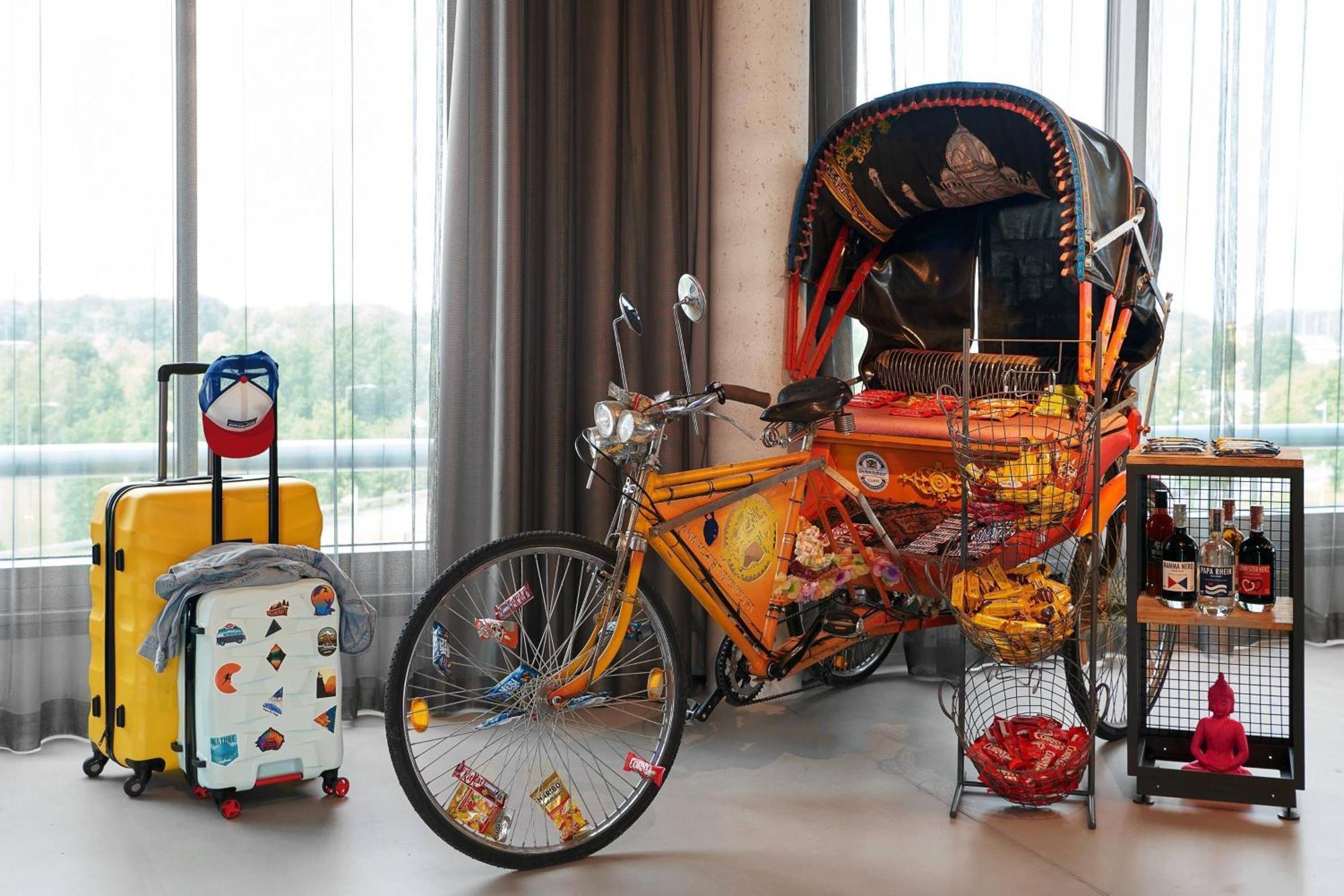 Moxy Bonn Airport Hotel