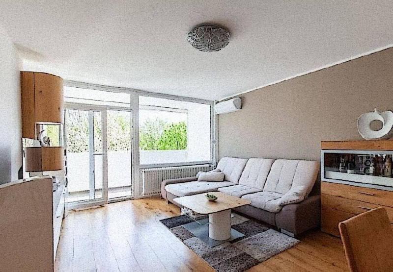 Holiday home Ausgezeichnete In Mit Guter Aussicht Cologne
