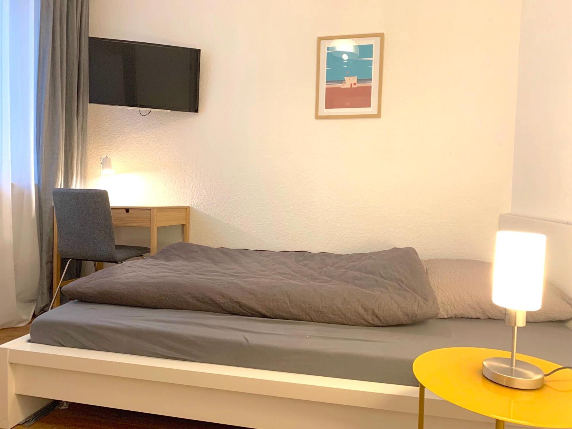 Apartment Gemuetliches Mit 2 Schlaf- Und 2 Badezimmern Balkon
