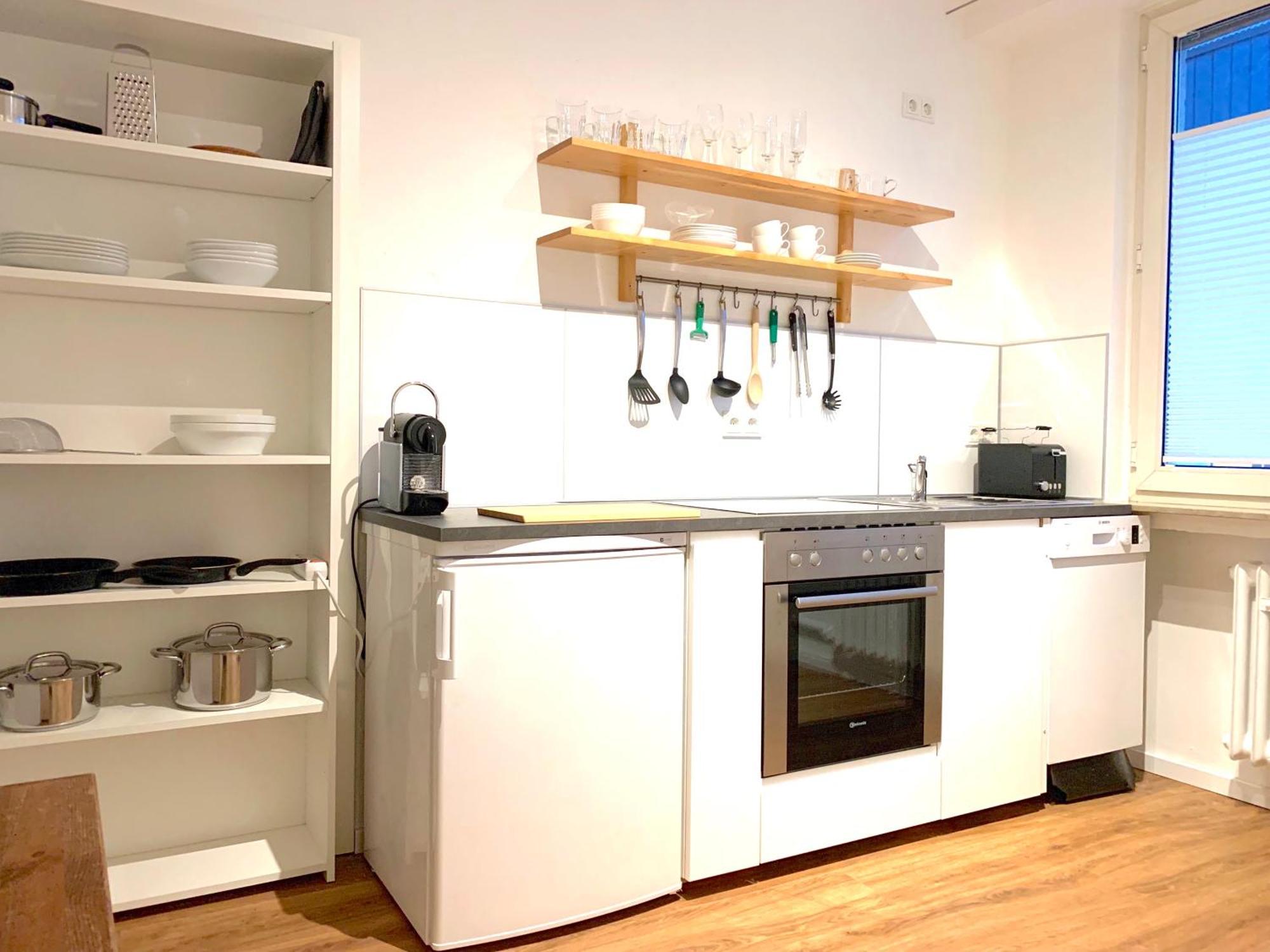 Gemuetliches Mit 2 Schlaf- Und 2 Badezimmern Balkon *