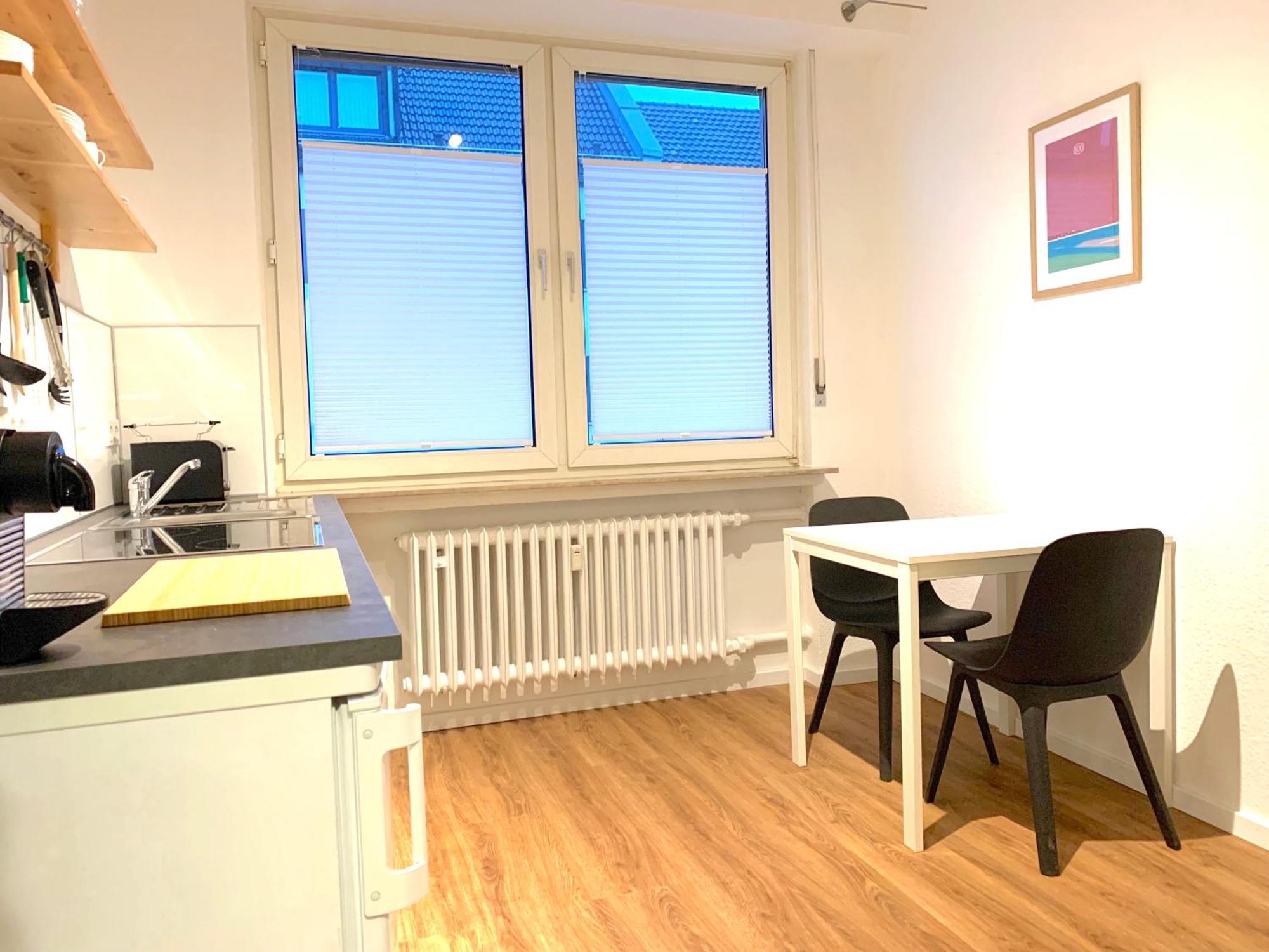 Gemuetliches Mit 2 Schlaf- Und 2 Badezimmern Balkon *