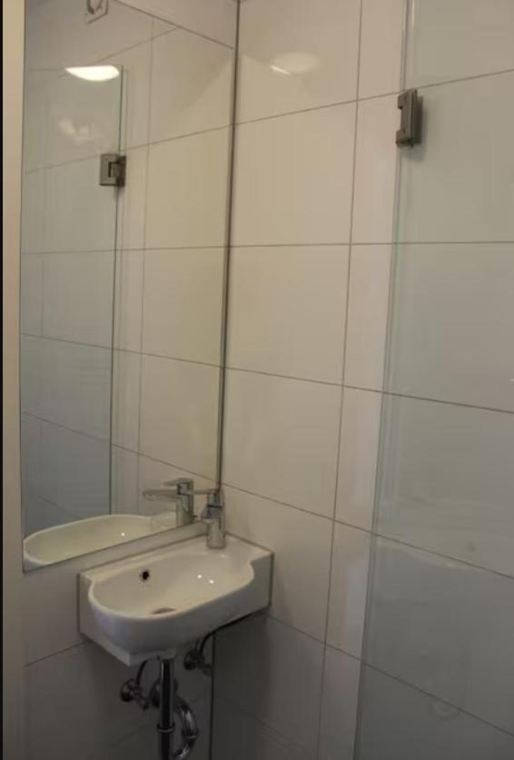 Apartament Beautiful Airportflats Near *