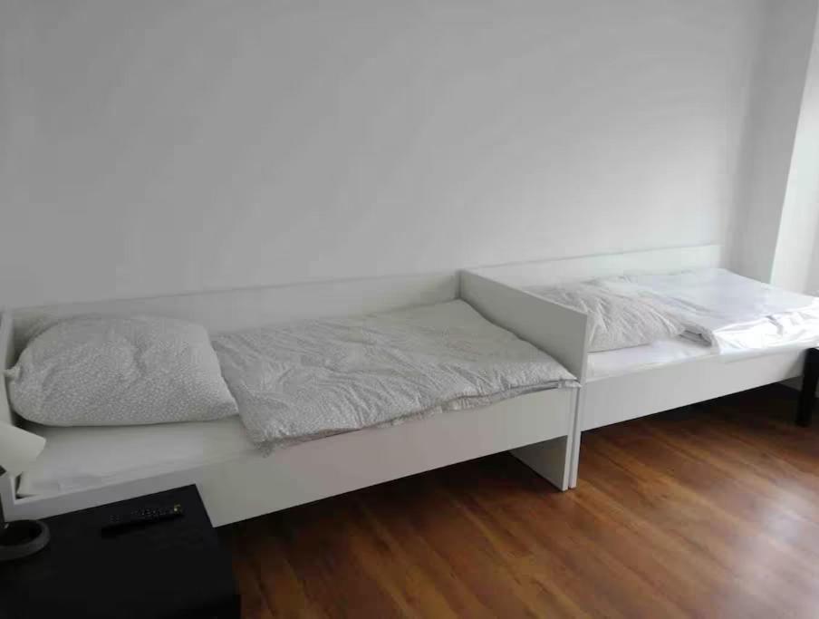 Apartament Beautiful Airportflats Near Kolonia