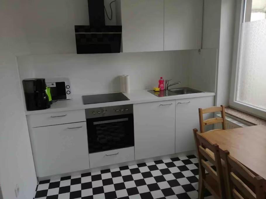 Beautiful Airportflats Near Kolonia