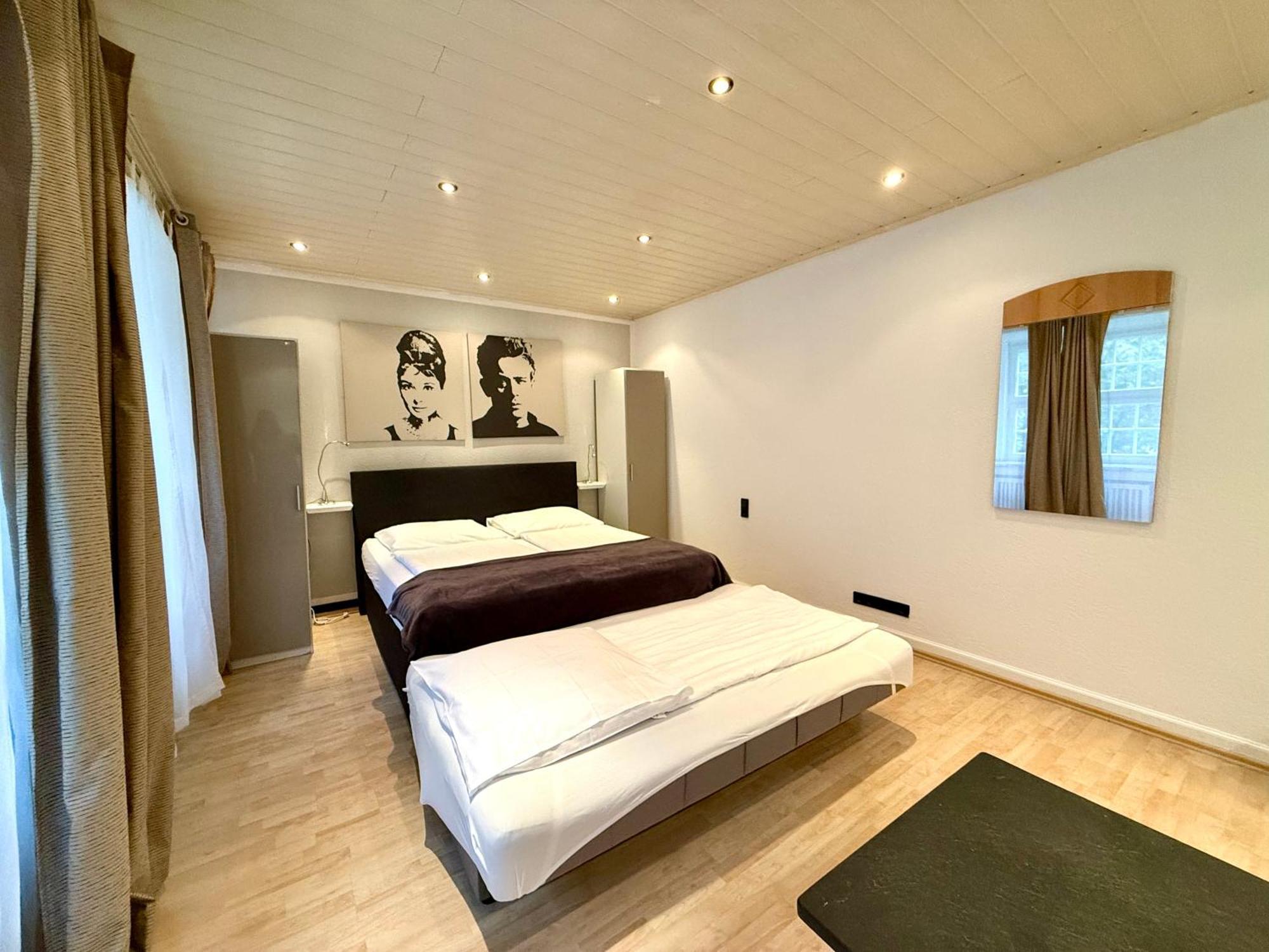 Altstadthotel Hayk Am Rhein 3*