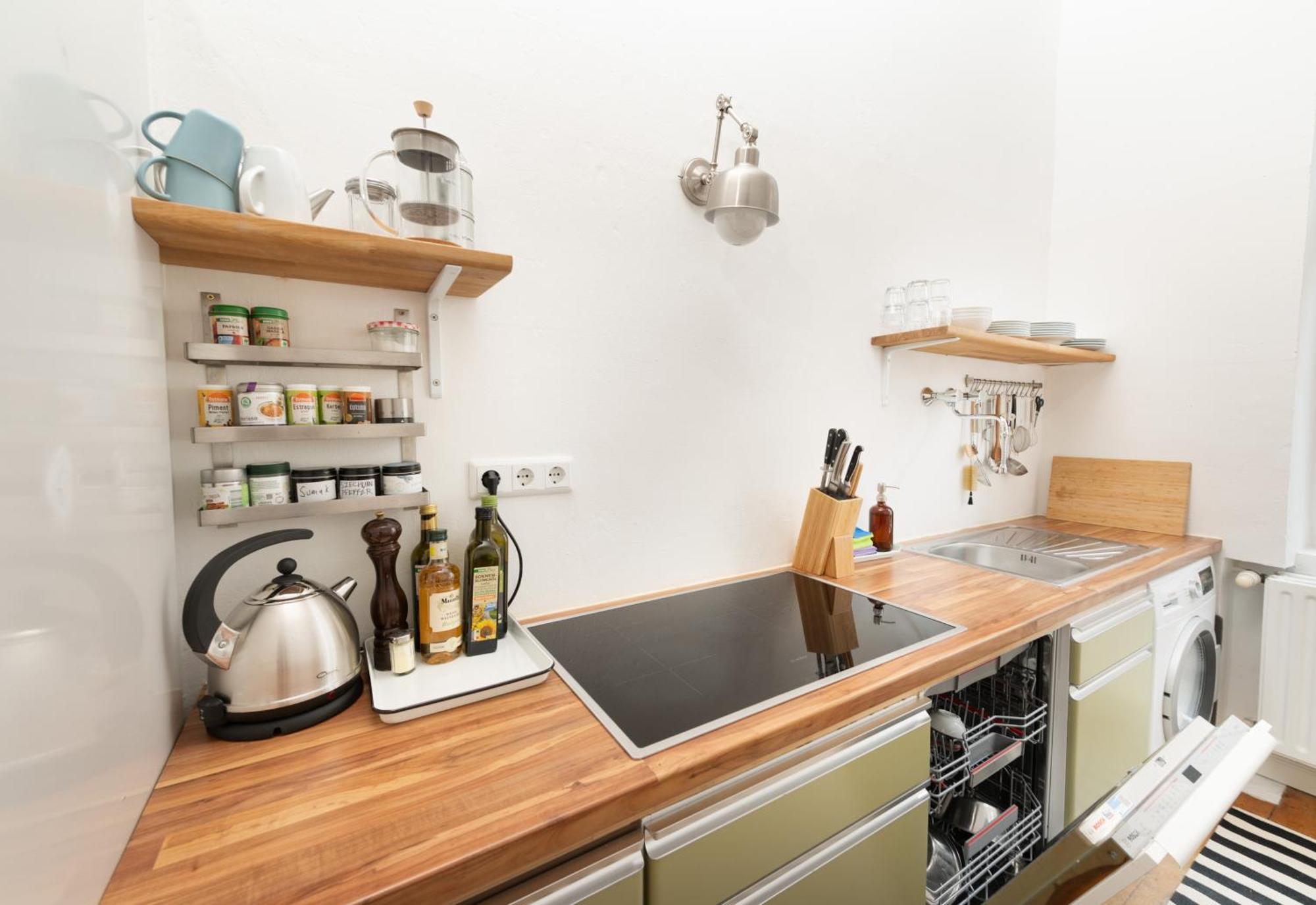 Appartement Ruhiges Altbau-apartment In Bester Lage Keulen
