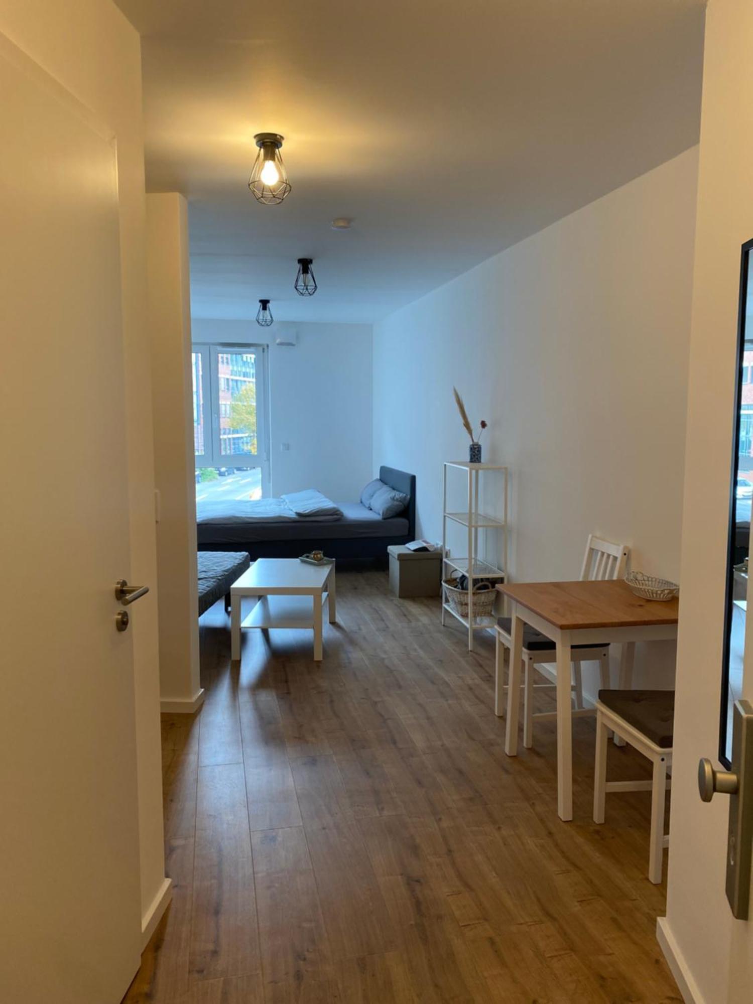 1 Apartament *