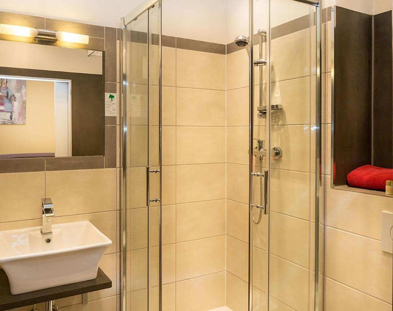 Hotel Skada Coelln 3*