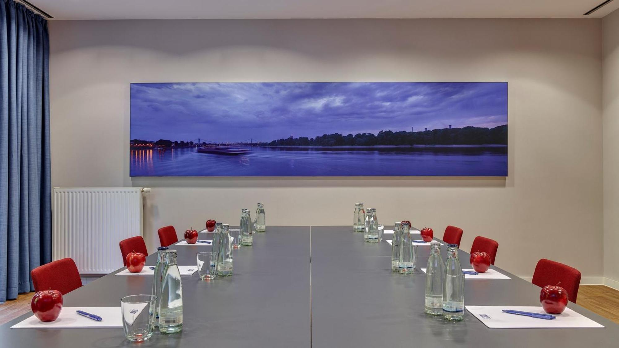 Hotel Express Mülheim, An Ihg Köln