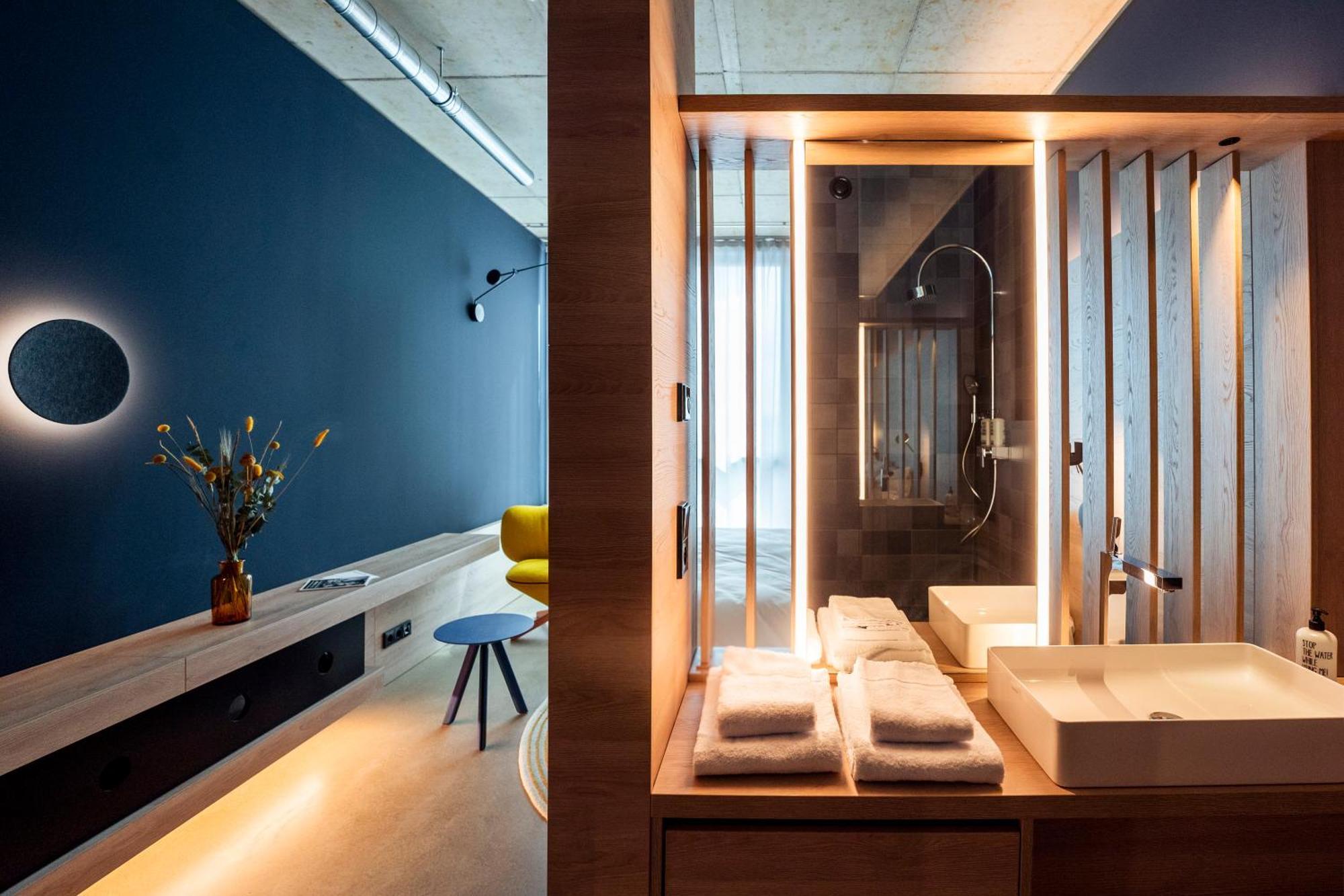Hotel Theclouth 3*